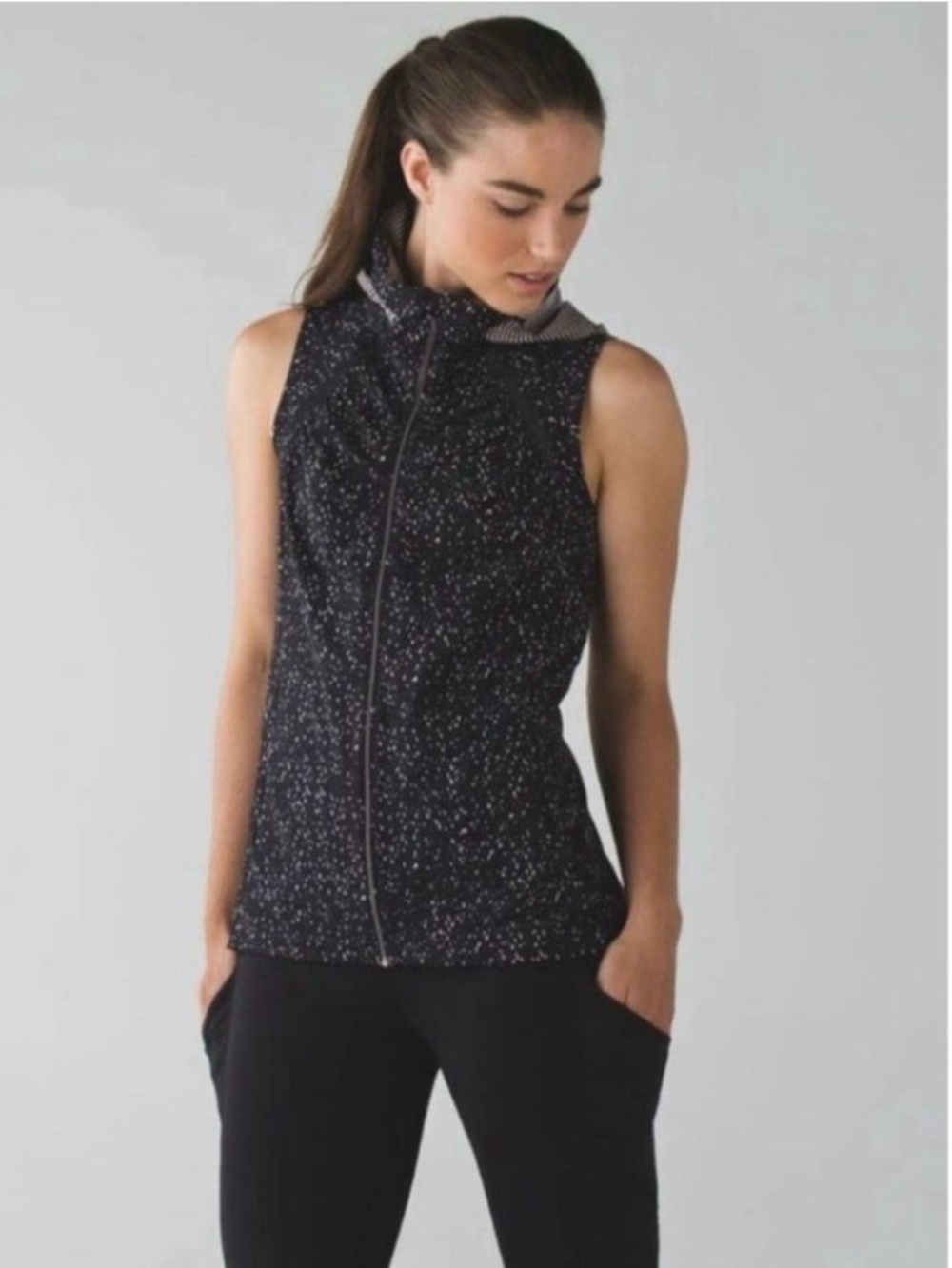 Lululemon Go The Distance size 12 hooded high-neck vest